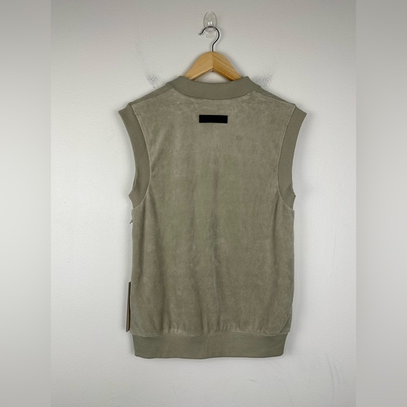Fear of God Essentials Women's Sage Green Velour Sleeveless Polo Sweatshirt Sz M - Picture 9 of 11